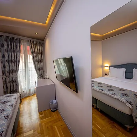 Center Hotel 4*