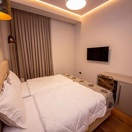 Center Hotel 4*