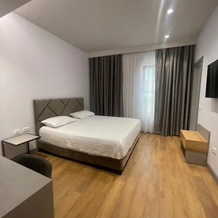 Center Hotel 4*