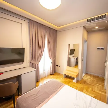 Hotel Center